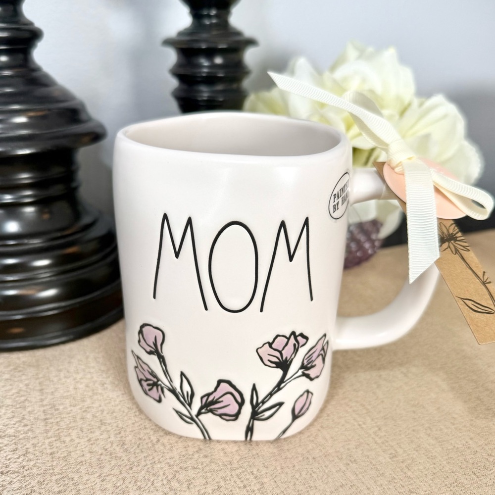 NWT Rae Dunn MOM Floral Ceramic Mug